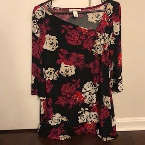 White House Black Market Black and Red Floral Tunic